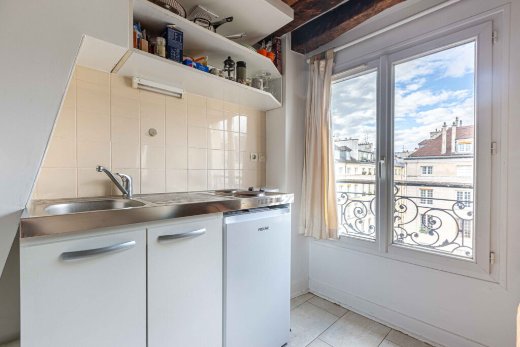 Place du Marché Sainte Catherine, 2-room apartment - Image 10