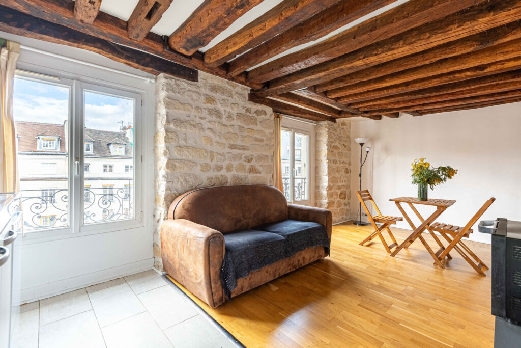 Place du Marché Sainte Catherine, 2-room apartment - Image 3