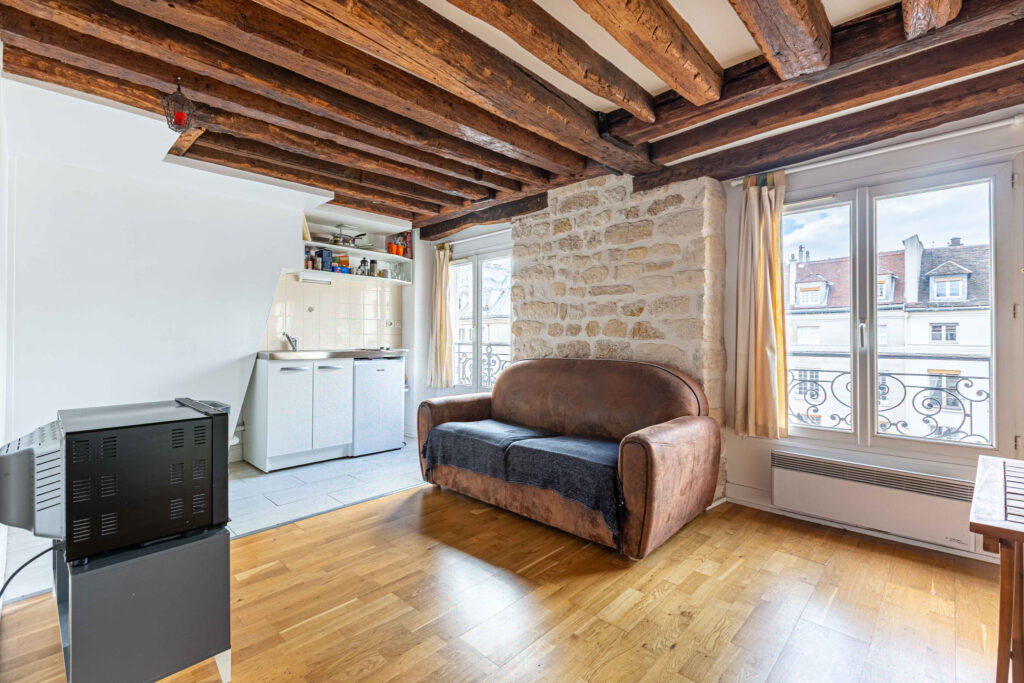 Place du Marché Sainte Catherine, 2-room apartment - Image 4