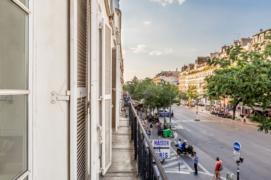 Saintonge Balcony - Image 12