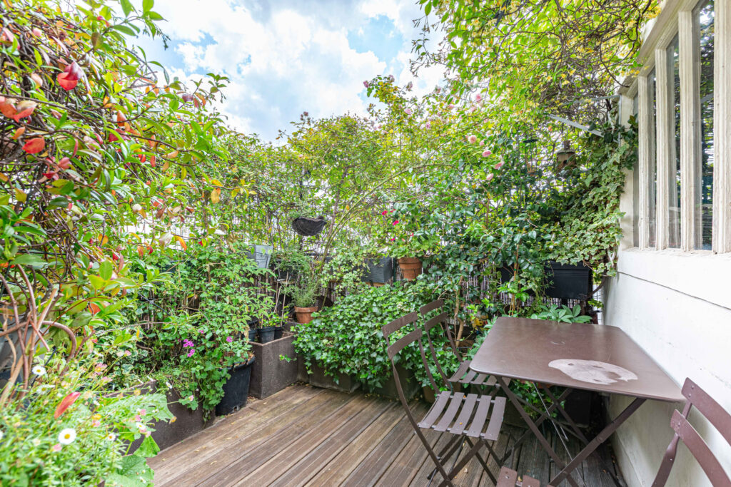 Terrasse exceptionnelle au coeur du 3ème - Image 1