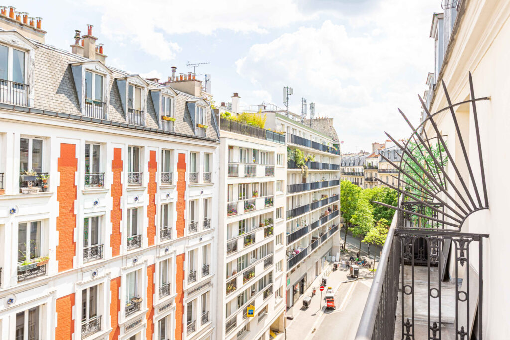 Brissac Balcony View - Image 1