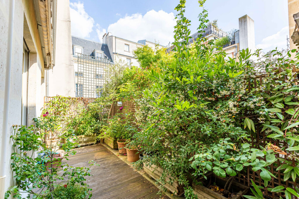 Parc Royal Terrasse - Image 1