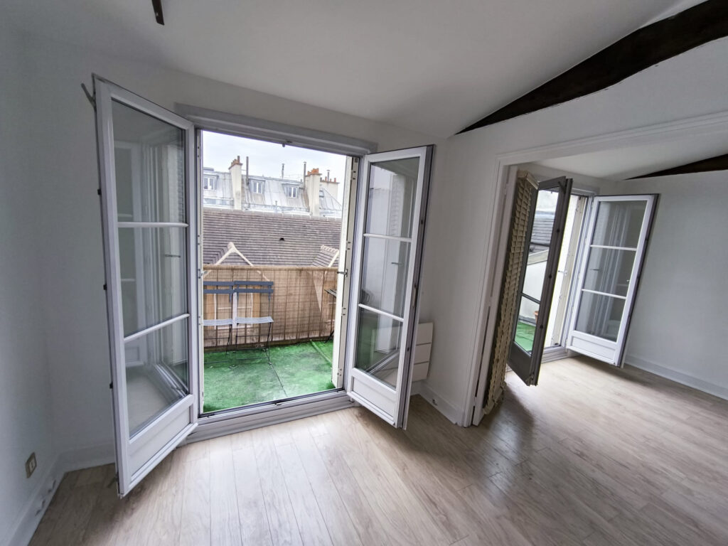 SEVIGNE TERRASSE VIEW - Image 5