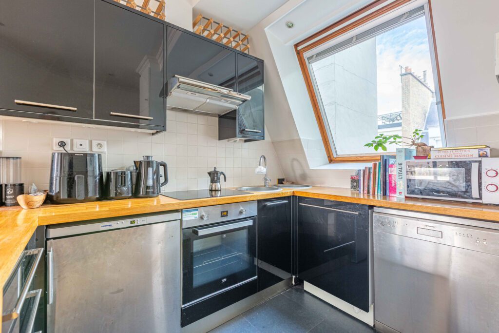 Champs de mars / Place Joffre Terrasse View - Image 9