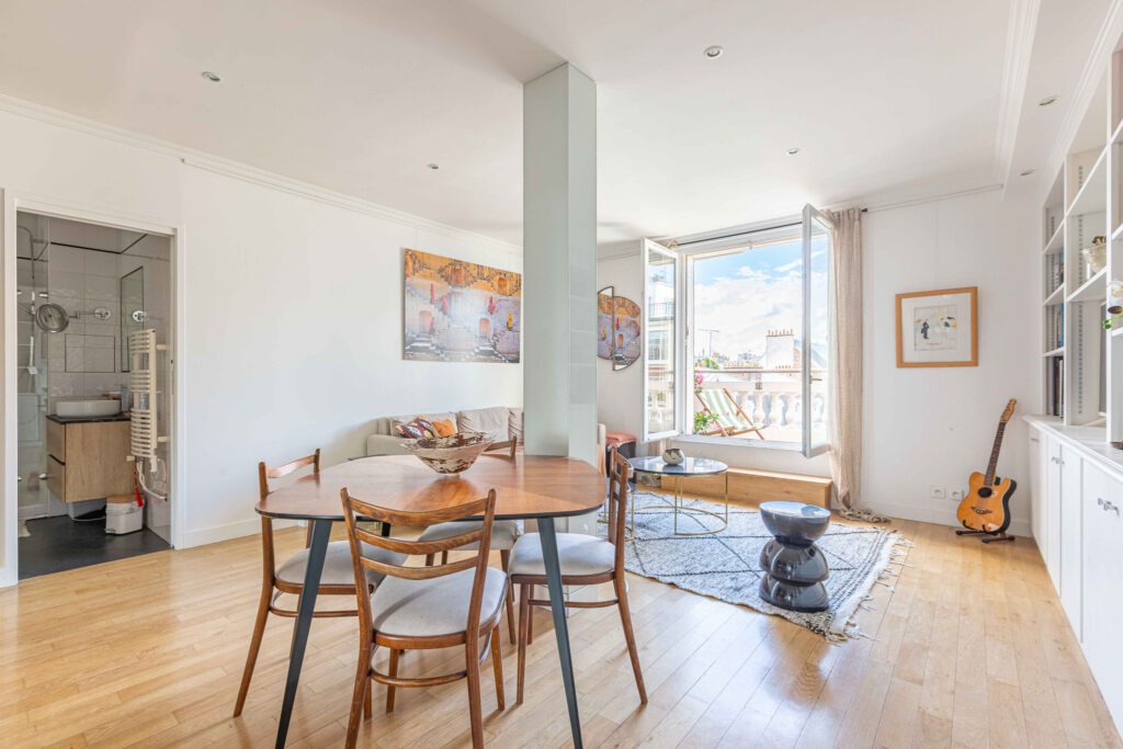 Champs de mars / Place Joffre Terrasse View - Image 5