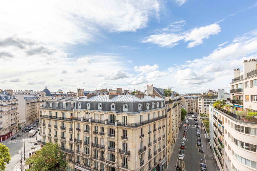 Champs de mars / Place Joffre Terrasse View - Image 13