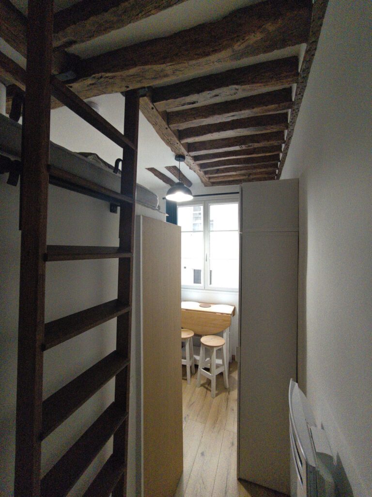 Studio à louer refait à neuf – Place du Marché Sainte Cather - Image 5