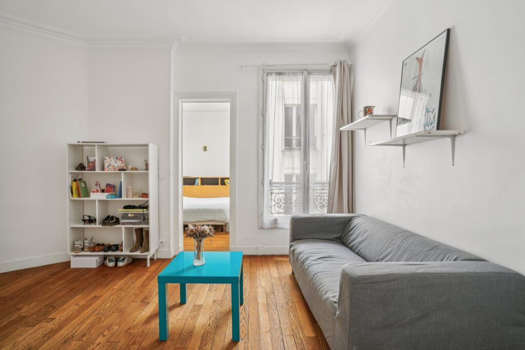 Damrémont Courtyard - Image 4